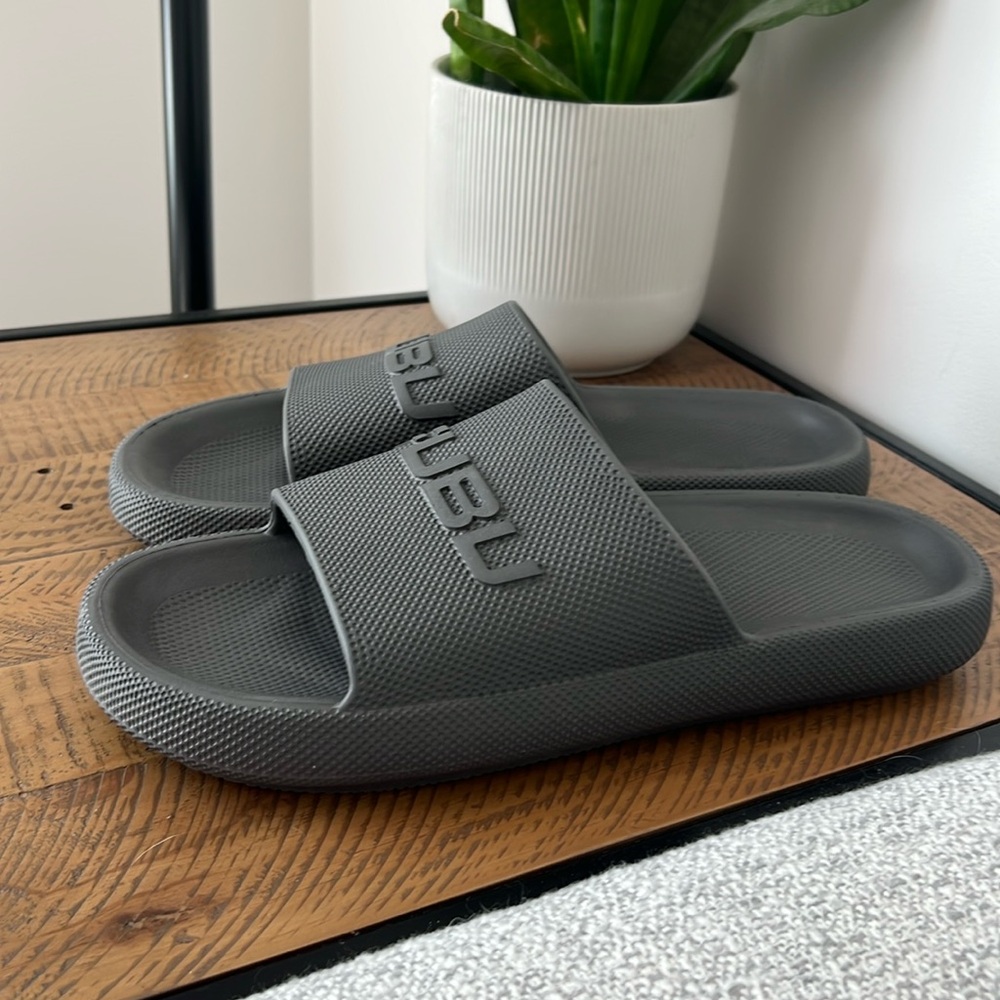 FUBU Pillow Slides/Sandals - Size 13